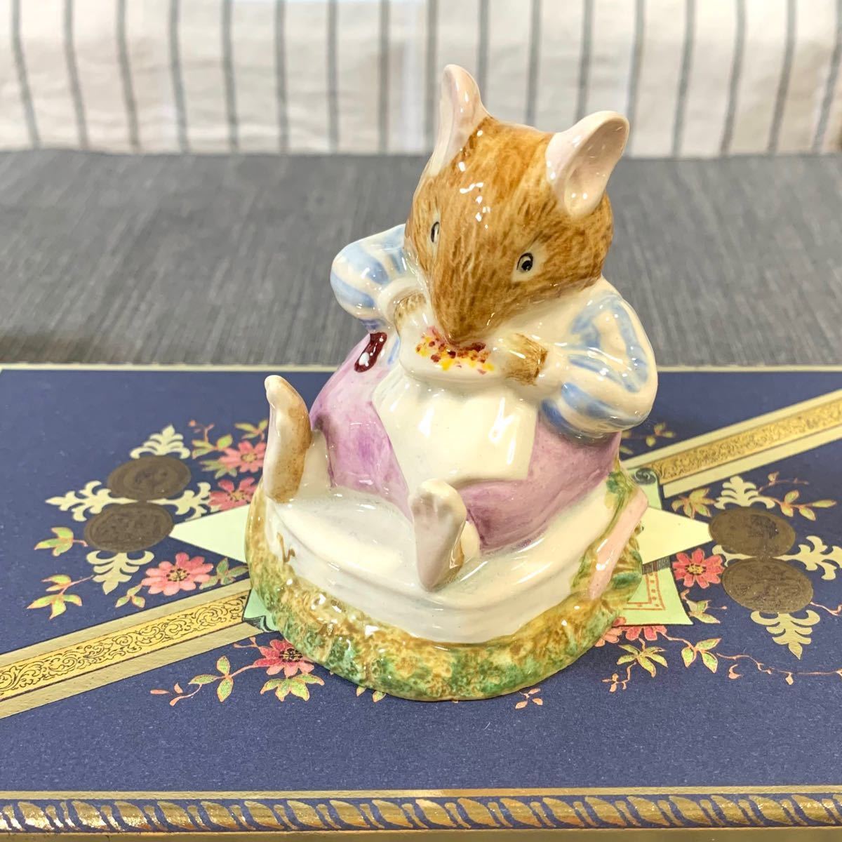 ブランブリーヘッジ フィギュリン www.expressinter.com