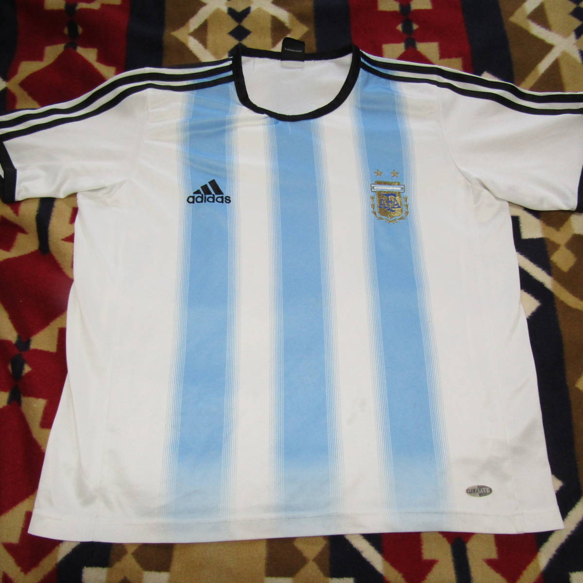 Adidas正規品アルゼンチン代表半袖ユニフォームプラクチィスシャツ(アルゼンチン)|売買されたオークション情報、yahooの商品情報をアーカイブ公開 - オークファン(aucfan.com) Adidas正規品アルゼンチン代表半袖ユニフォームプラクチィスシャツ(アルゼンチン)|売買されたオークション情報、yahooの商品情報をアーカイブ公開 - オークファン(aucfan.com)