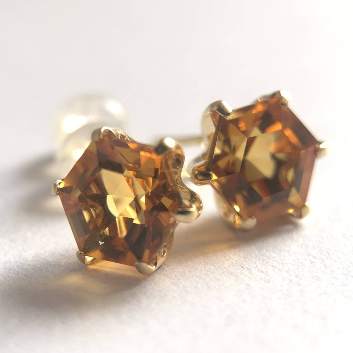 K18YG 大粒 2 0ct シトリン ピアス スタッド シンプル K18 gold