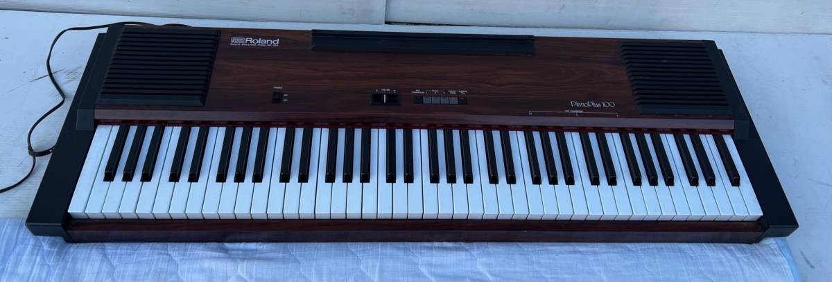 電子ピアノキーボード ROLAND HP-100 電子ピアノキーボード ROLAND HP-100