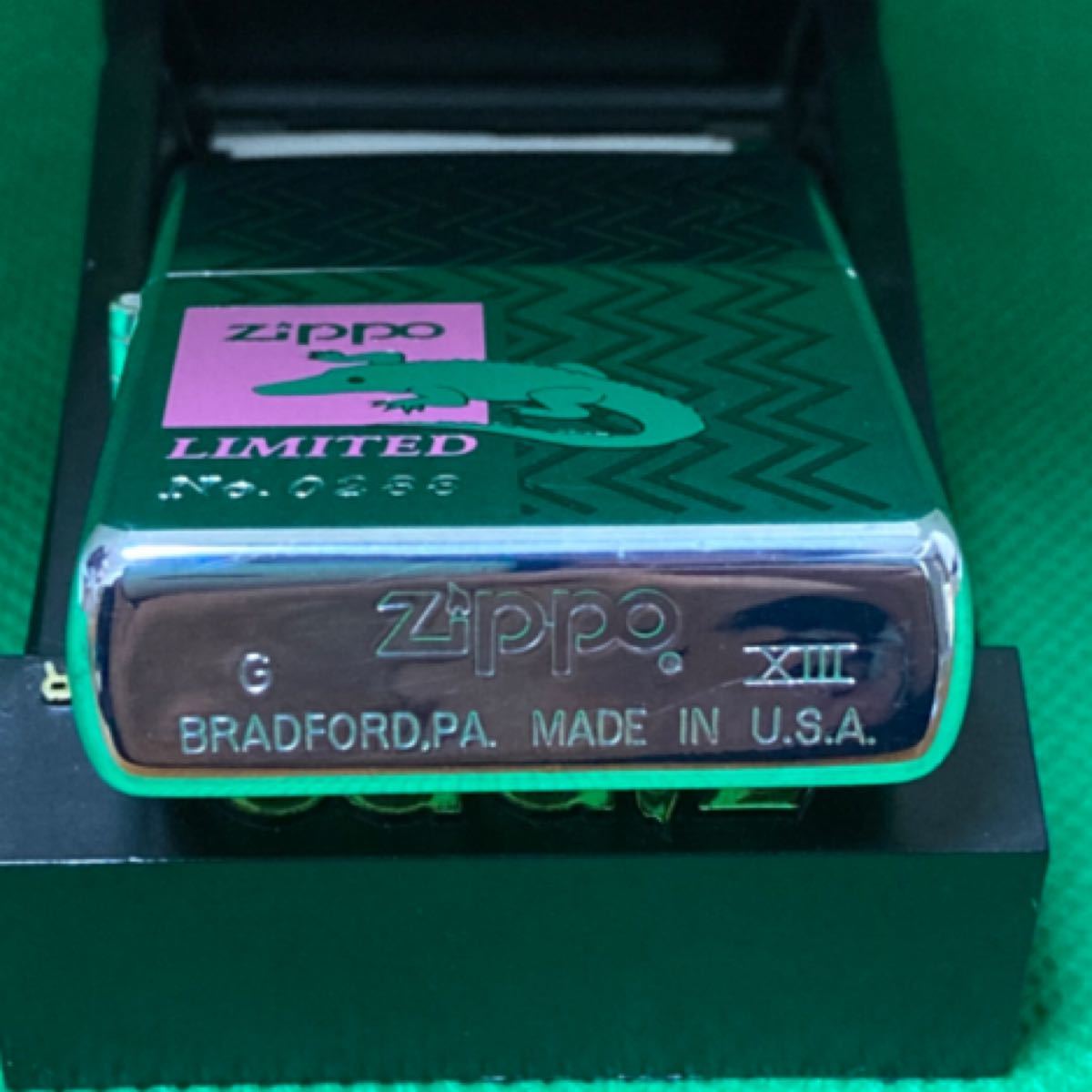 ZIPPOライター　ワニ　銀エッチング　携帯灰皿セット　未使用　美品　箱無し　1997年製
