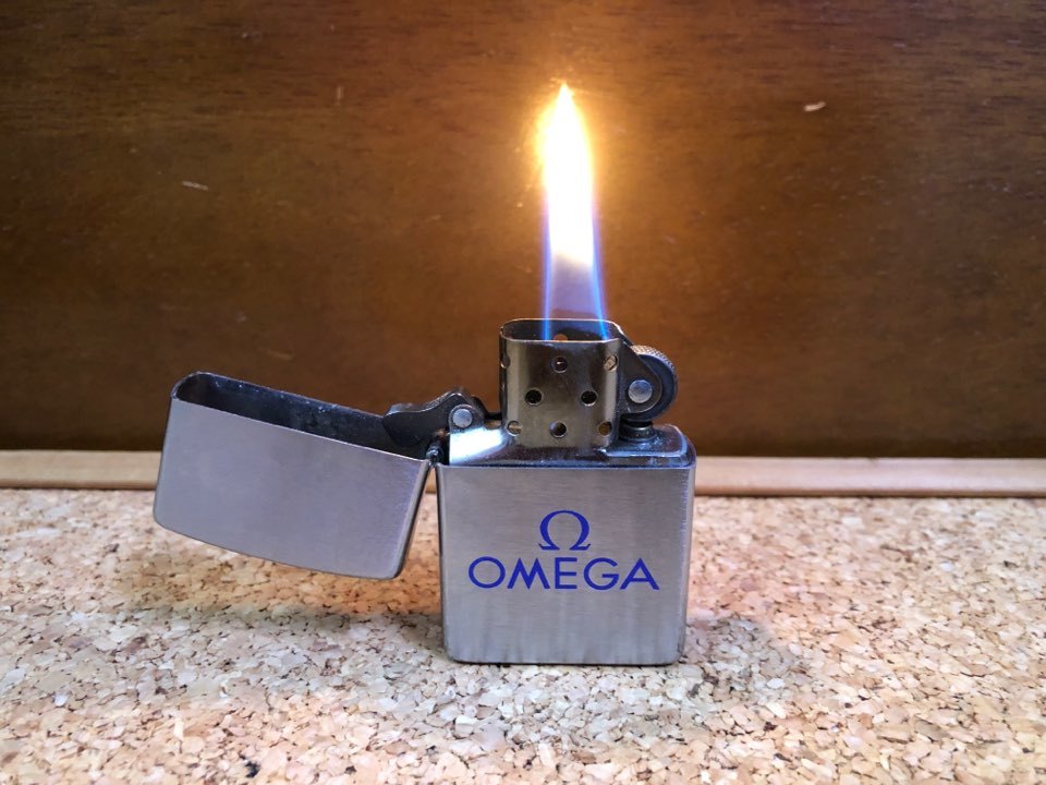 送料198円 希少 OMEGA オメガ ZIPPO 2000年 ロゴ入り腕時計 企業 ブランド ノベルティ 時計会社 ミレニアム スイス  ROLEX PATEK