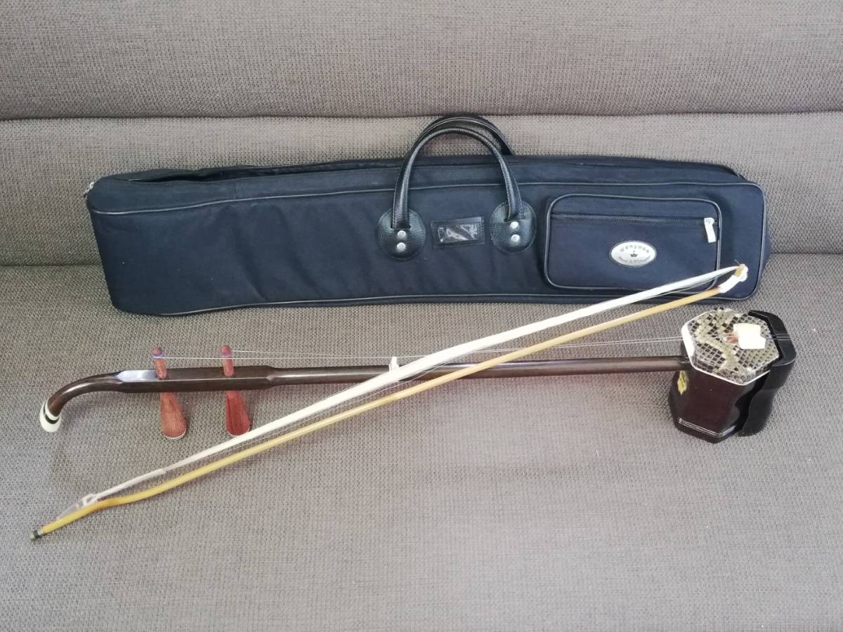 即日発送】 中国楽器 二胡 上海民族楽器 ケース付き 弦楽器 ヘビ皮 伝統楽器 - その他