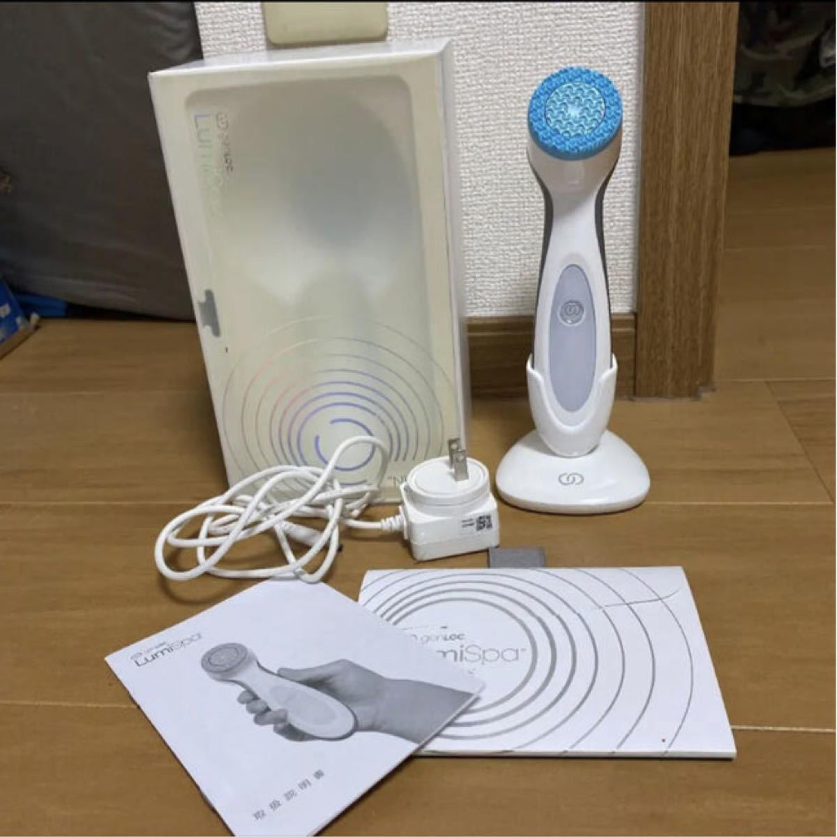 ニュースキン ルミスパ 本体/充電器/取扱説明書/スタートガイド 家電 美容家電 美顔器