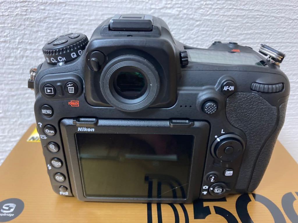 偉大な Nikon 本体 ボディ 中古美品 D500 - ニコン - www 配信元 デジタル一眼レフ D500 Nikon 〓Wi-Fi機能搭載〓ニコン デジタルカメラ