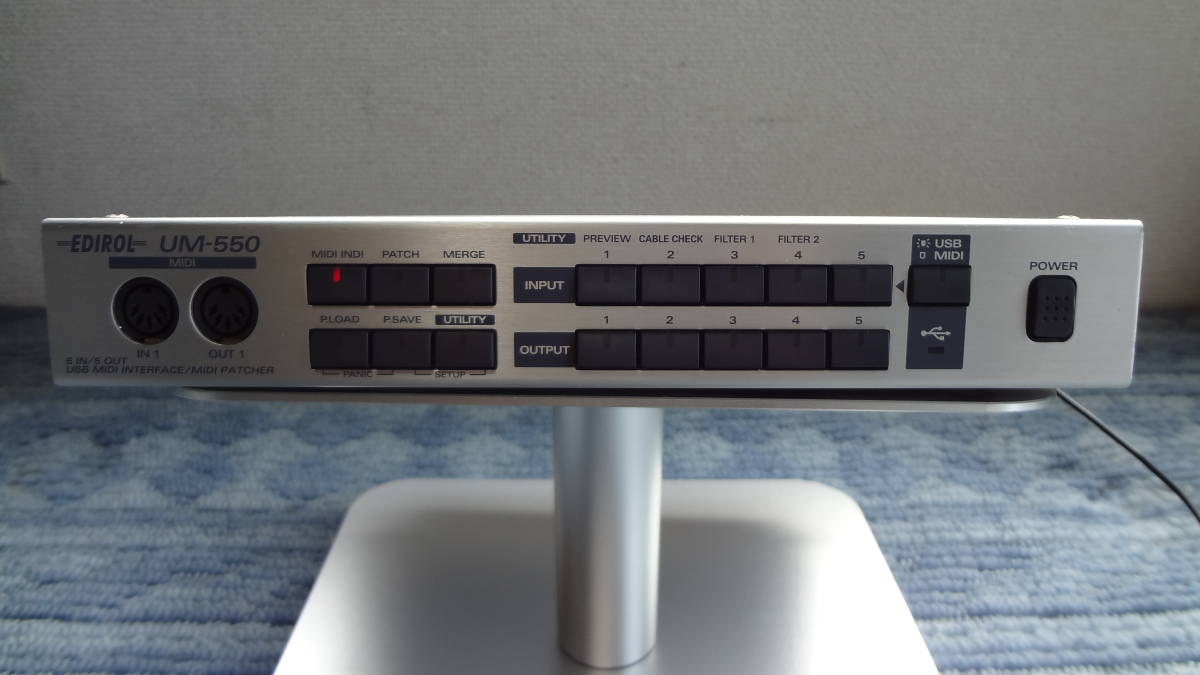 動作確認済】Roland UM-550 MIDI パッチベイ/インターフェース