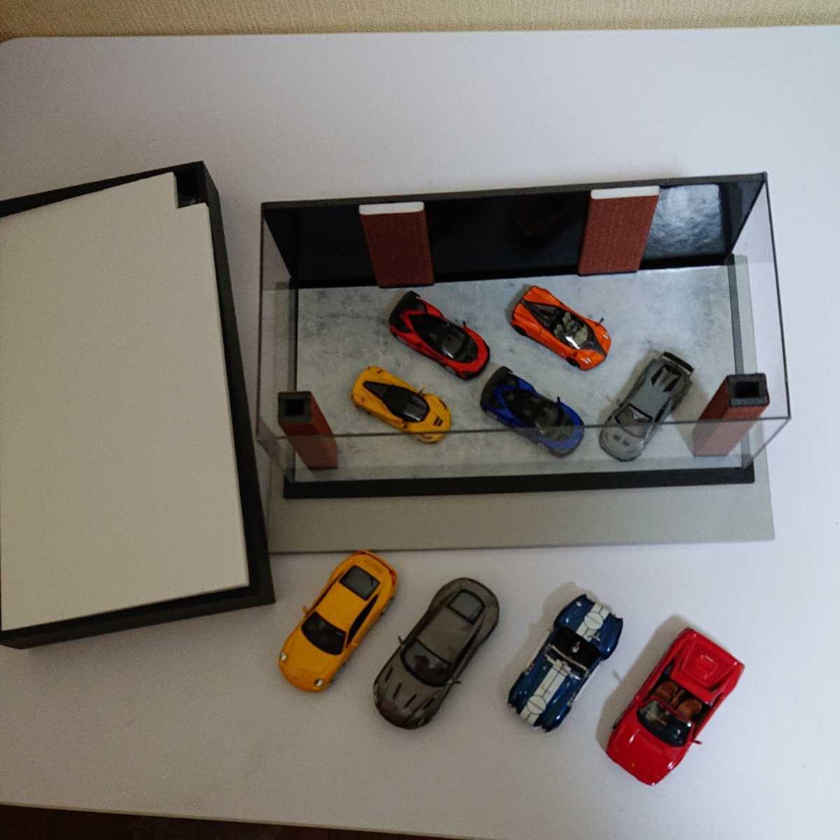 ジオラマ ミニカーショーケース カーディーラー風 1/43 1/64 1/32