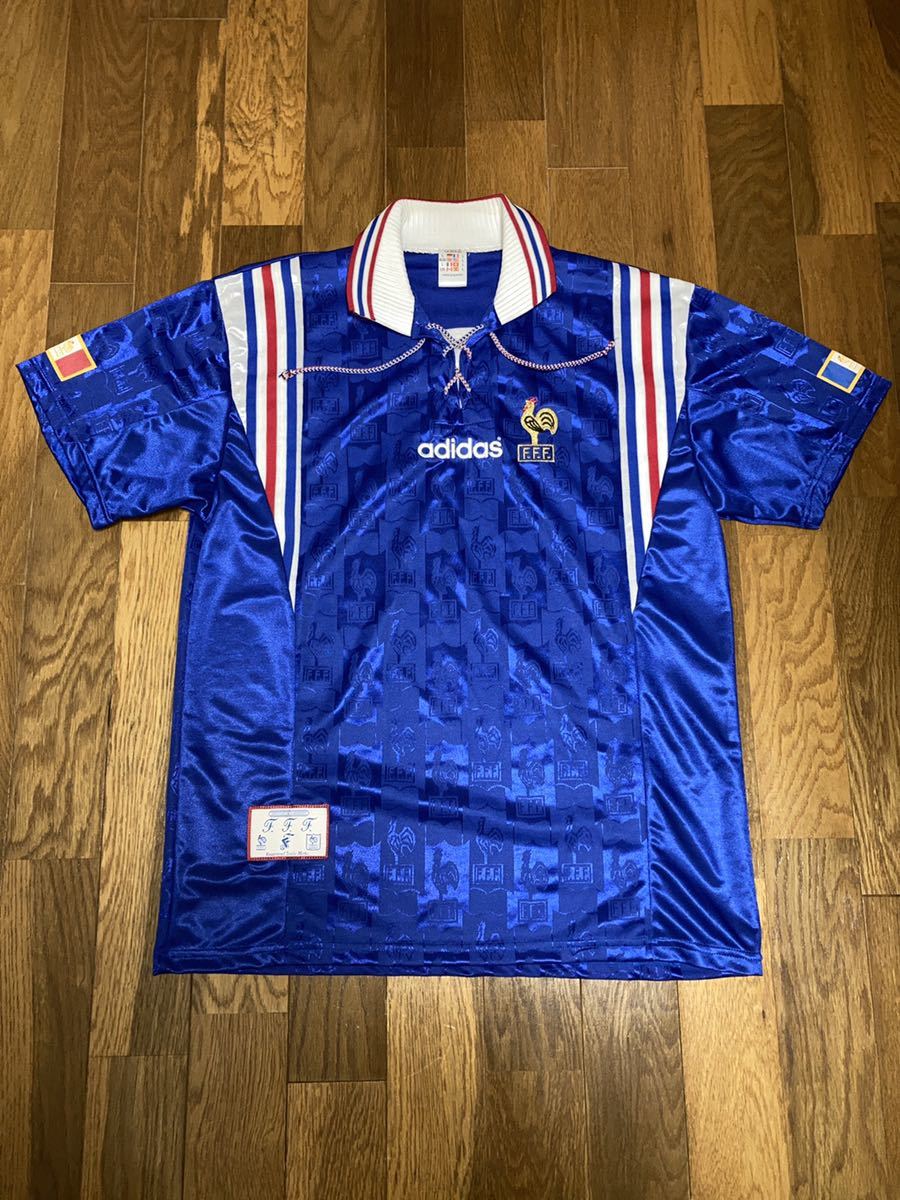 最新人気 正規品 フランス代表 1996年 Lサイズ W杯 ジダン プラティニ カントナ デシャン 最新人気 正規品 フランス代表 1996年 Lサイズ W杯 ジダン プラティニ カントナ デシャン