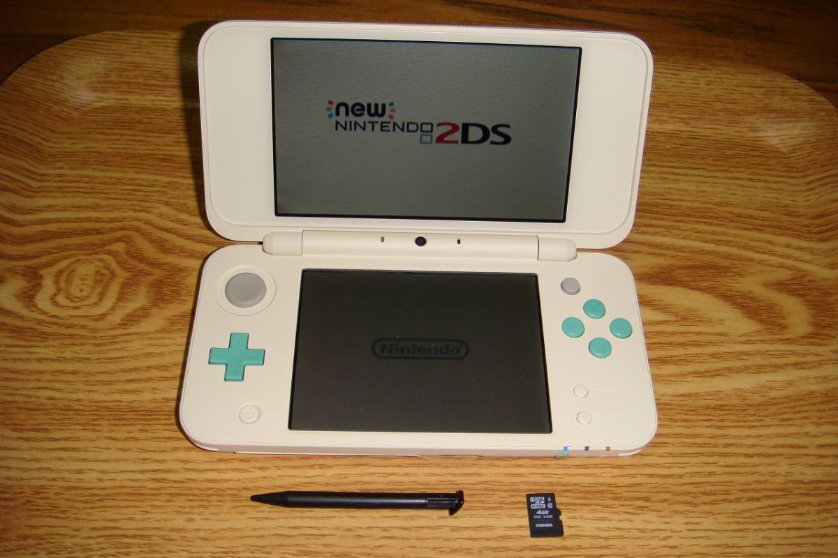 Nintendo 他ゲーム機本体 NEWニンテンドー2DS LL トビダセ ド…