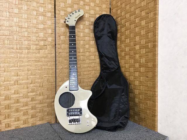 美品 ZO-3C メタリックブルー アンプ内蔵ミニギター 専用ケース付 美品 ZO-3C メタリックブルー アンプ内蔵ミニギター 専用ケース付