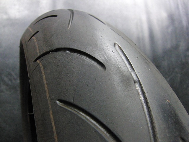 単品中古タイヤ!ダンロップ◎D214. 120/70ZR17. な538:22015_画像3