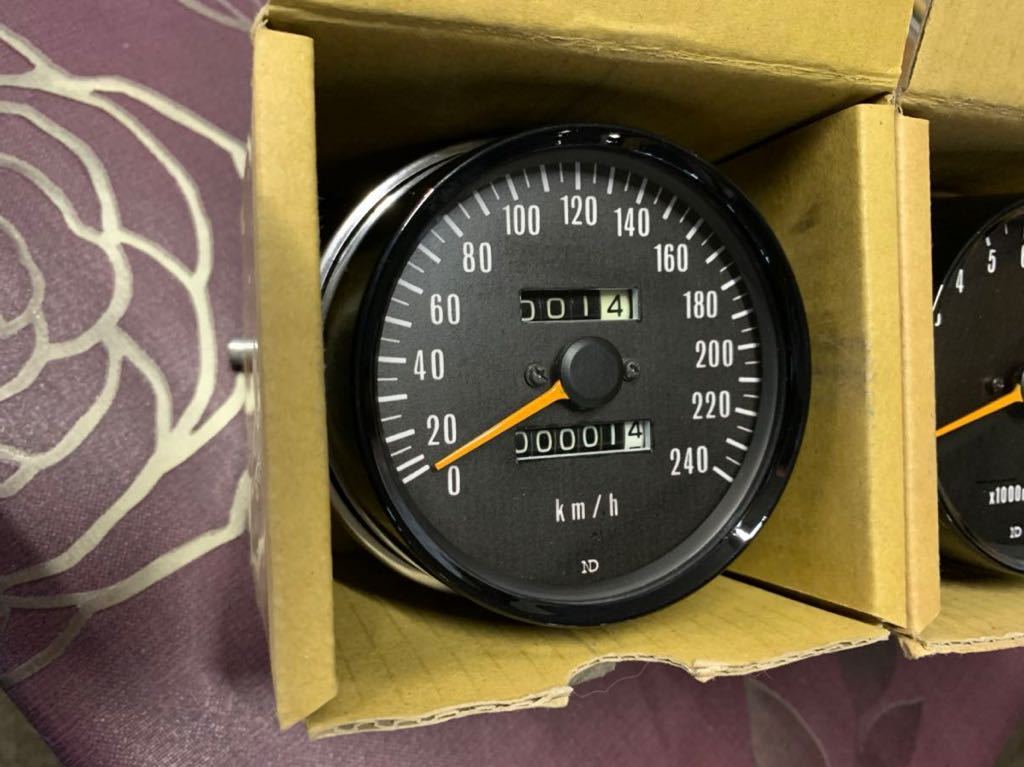 Z1 Z2 mk2 kz fx 純正カスタムメーター 240Km 初期 半帯 Z1 Z2 mk2 kz fx 純正カスタムメーター 240Km 初期 半帯