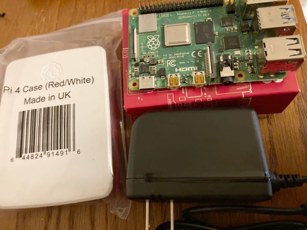 Raspberry Pi 4 ラズベリーパイ4 4GB 未使用アダプター 未使用ケース付