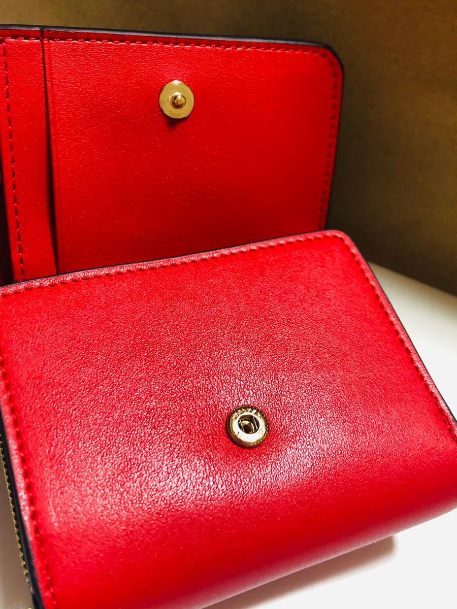 今年人気のブランド品や COACH コーチ シグネチャー コンパクト 三