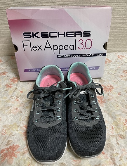 春新作の 卸直営 スケッチャーズ SKECHERS FLEX APPEAL3.0 サイズ23.5 2回使用 黒×ターコイズ
