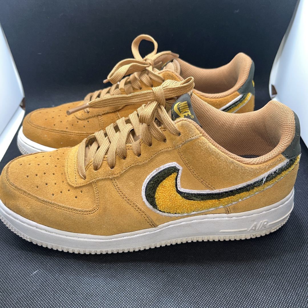 18年製 NIKE AIR FORCE 1 LV8 ナイキ エアフォース エレベイト SWOOSH サガラ刺繍 【823511-204】マスタード スウェード_画像1