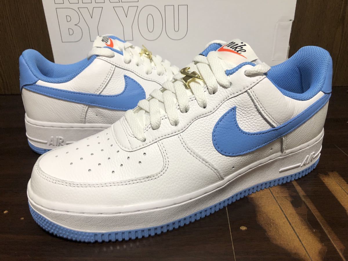 にナイキの NIKE you. ナイキ エアフォースワンバイユー MI57l