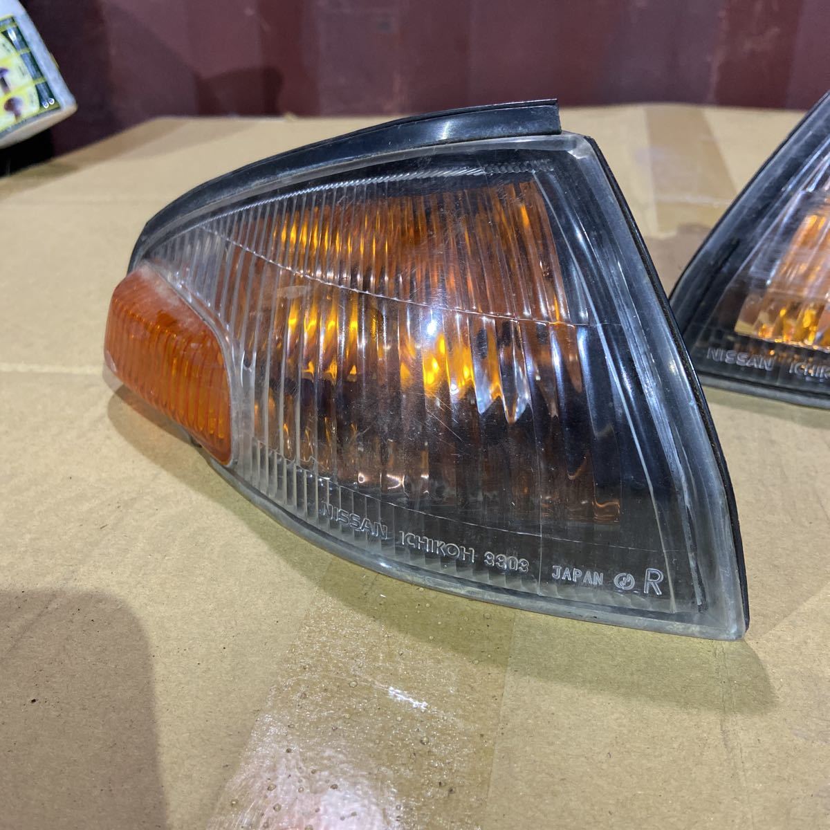 日産 R32スカイライン フロントウインカー コーナーランプ HCR32