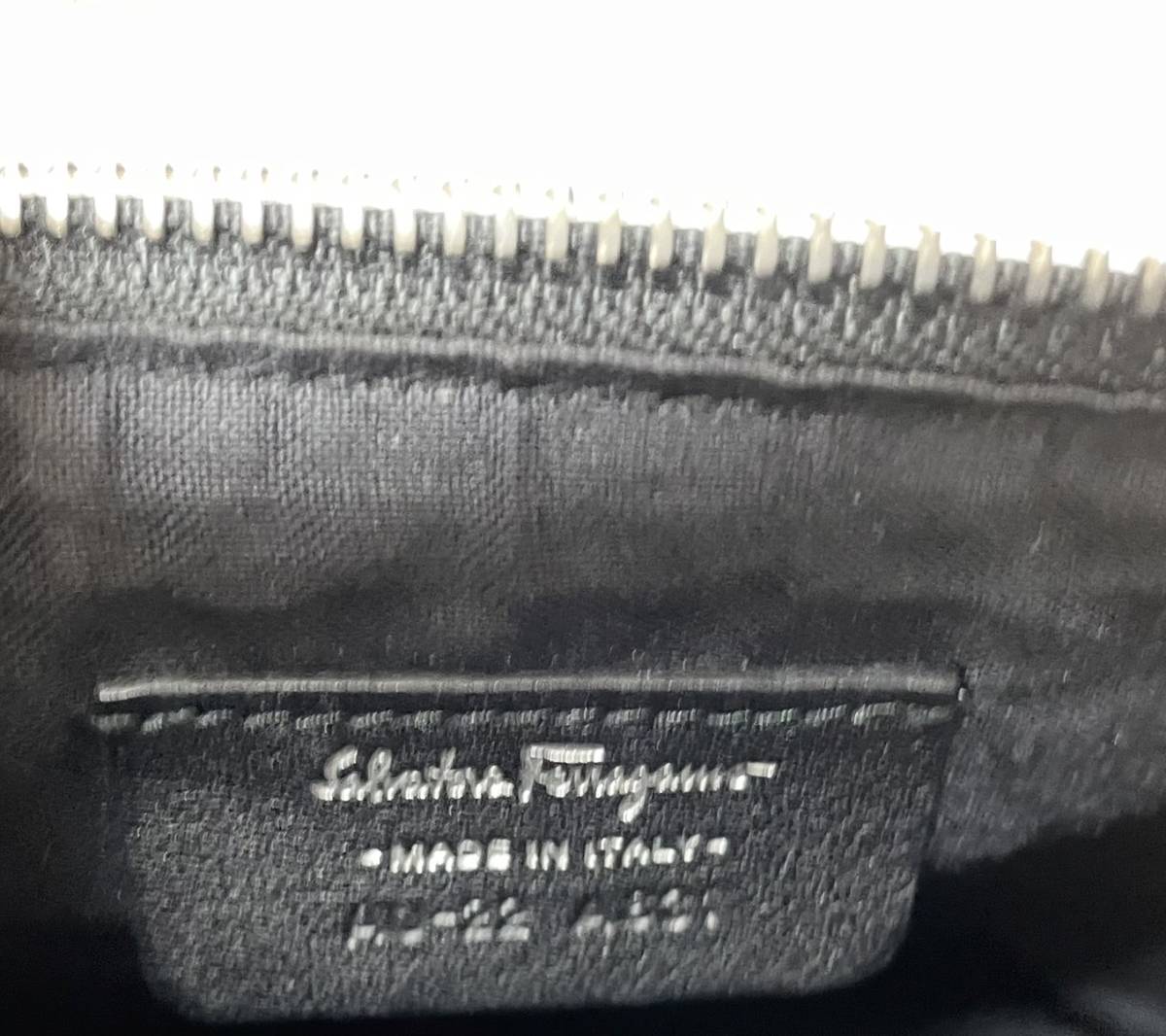 美品 イタリア製 Salvatore Ferragamo サルバトーレフェラガモ