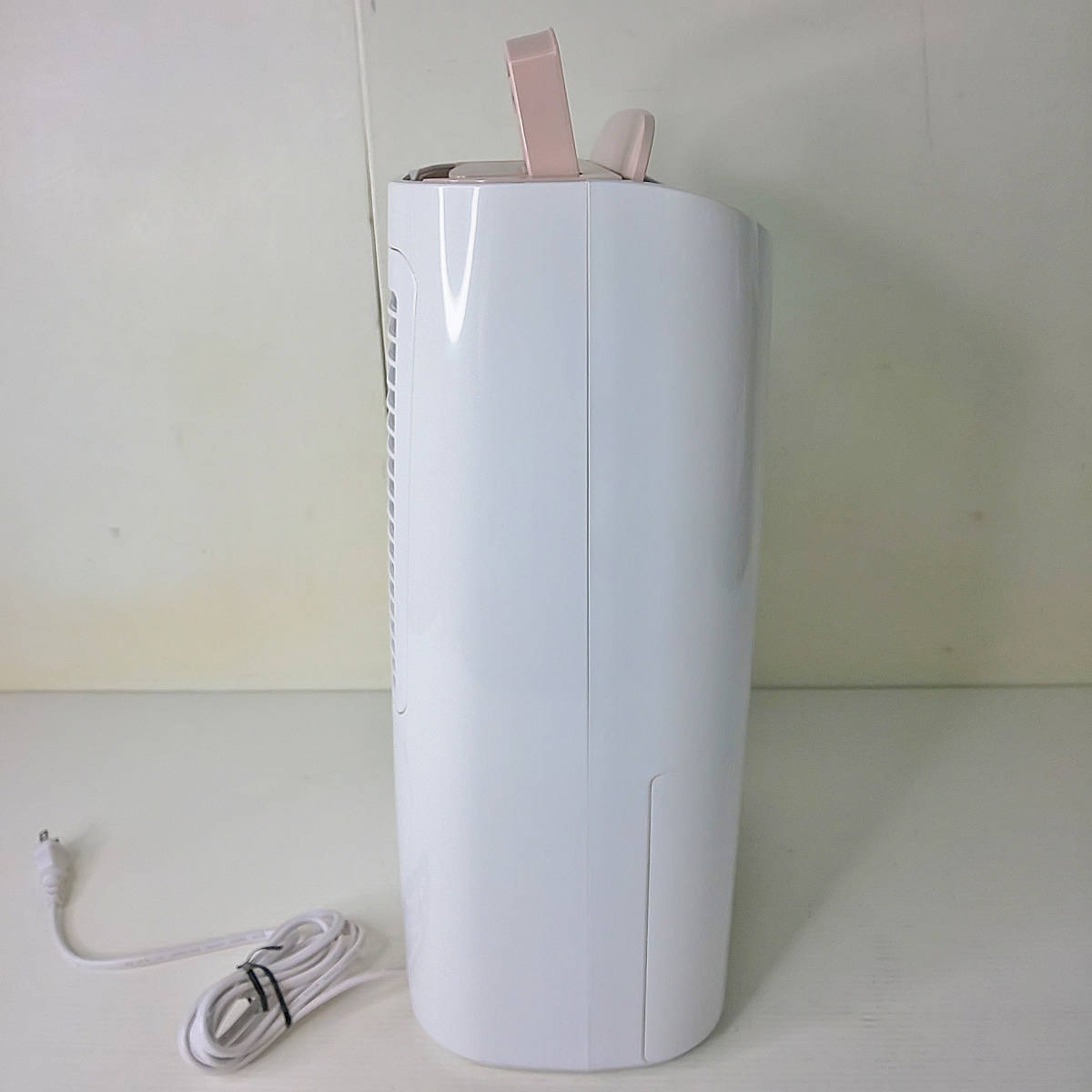 シャープ SHARP CV-E71-W [除湿機 プラズマクラスター搭載 50/60Hz 8