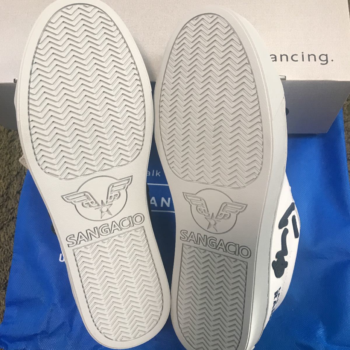 via SANGACIOスニーカー | noonanwaste.com