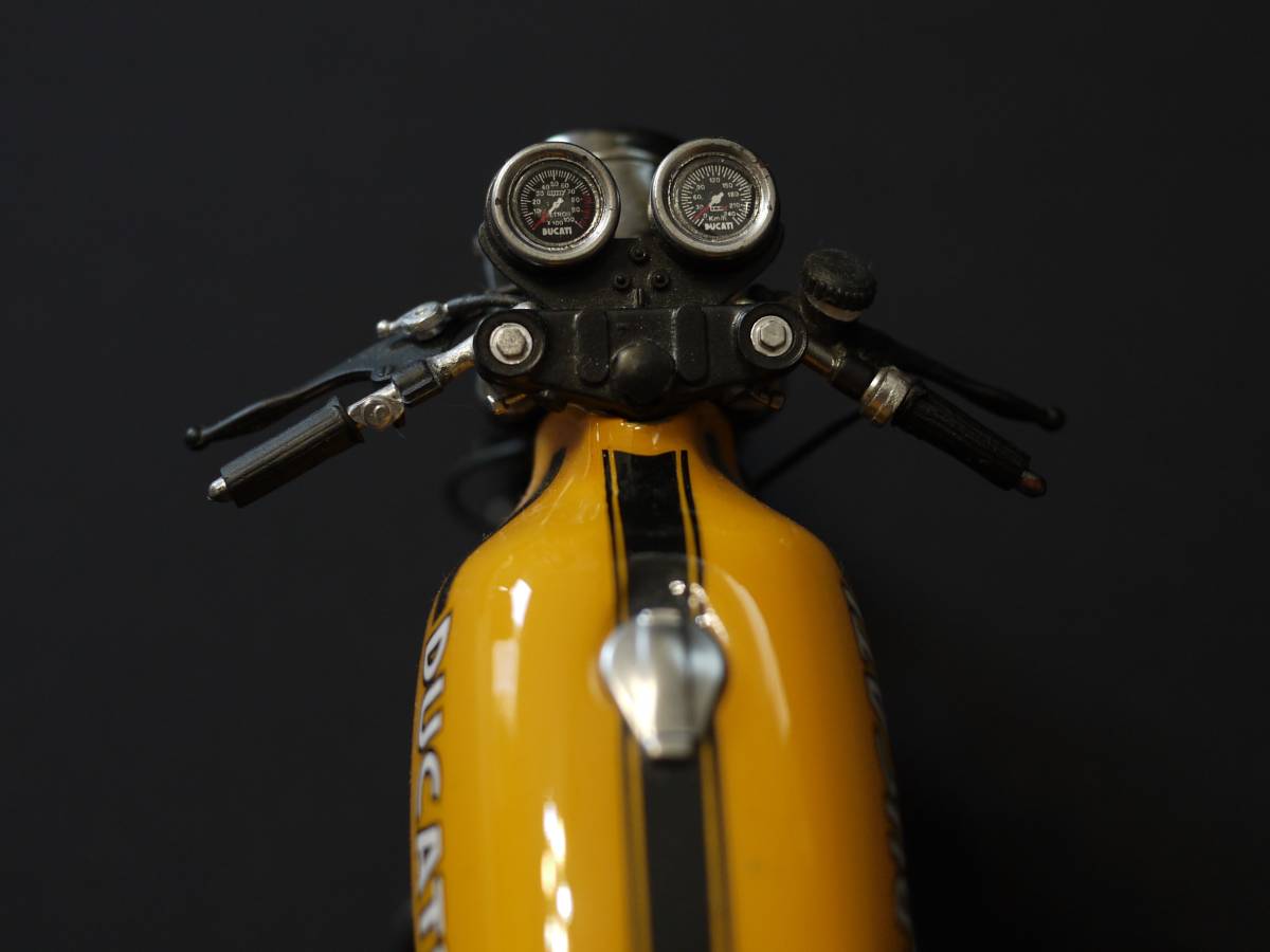 1/9 DUCATI 750 Sport(PROTAR) ドゥカティ750スポーツ 1/9 DUCATI 750 Sport(PROTAR) ドゥカティ750スポーツ