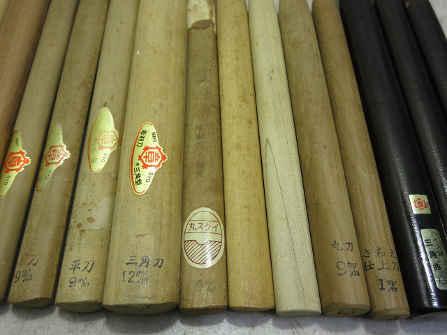 △▽5168 1円スタート 大工道具 鑿 彫刻刀 菊秀特撰 初 △▽5168 1円スタート 大工道具 鑿 彫刻刀 菊秀特撰 初