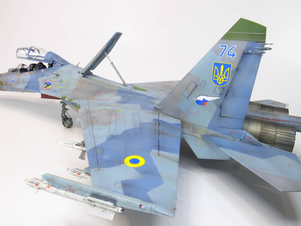 Yahoo!オークション - 1/48 ウクライナ空軍 Su-27UB ネオジム Yahoo!オークション - 1/48 ウクライナ空軍 Su-27UB ネオジム