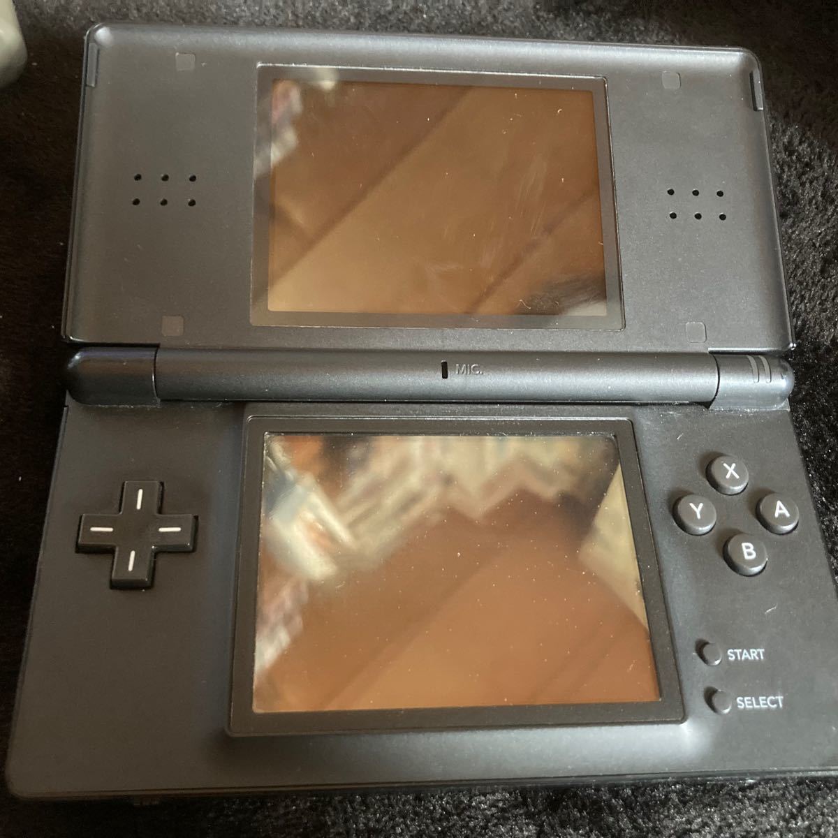 Nintendo DS light本体とDSソフト9枚プラスアドバンスソフト4個セット