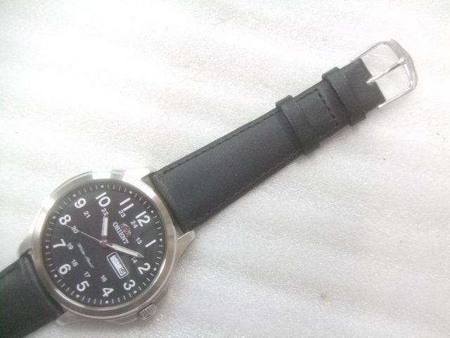 【即出荷】 新品未使用ビックサイズオリエントクオーツブラックダイヤル腕時計動品　S891 その他