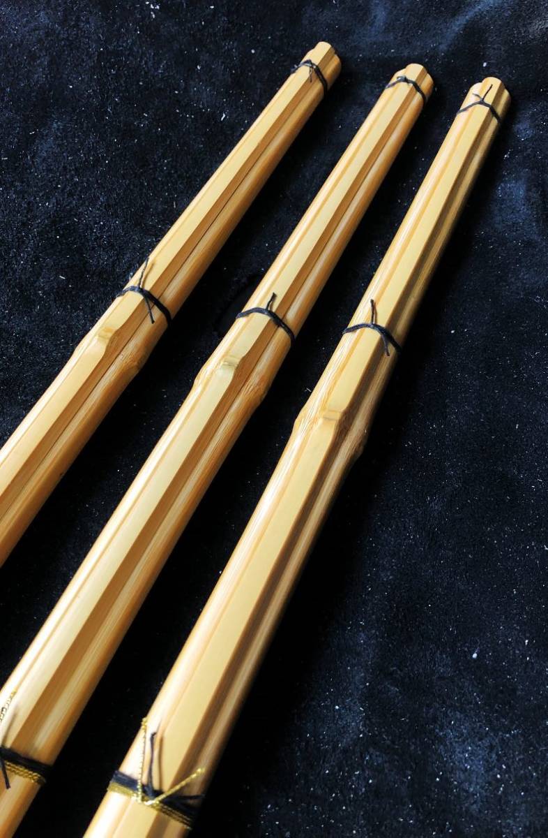 新品】剣道 竹刀 胴張柄太型 39男子 28mm 3本セット 新品】剣道 竹刀 胴張柄太型 39男子 28mm 3本セット