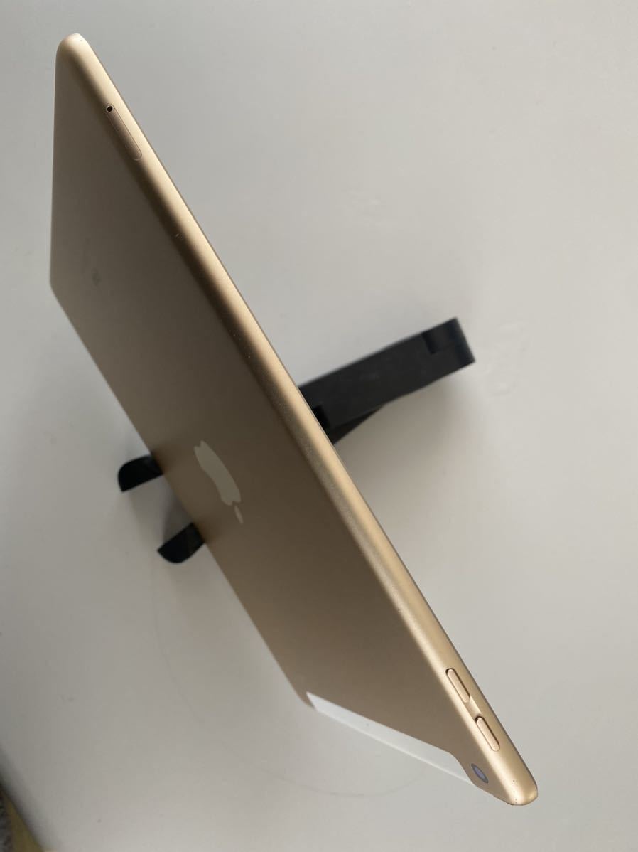 iPad 第5世代 SIMフリーCellular ゴールド 32GB SIMロック解除済