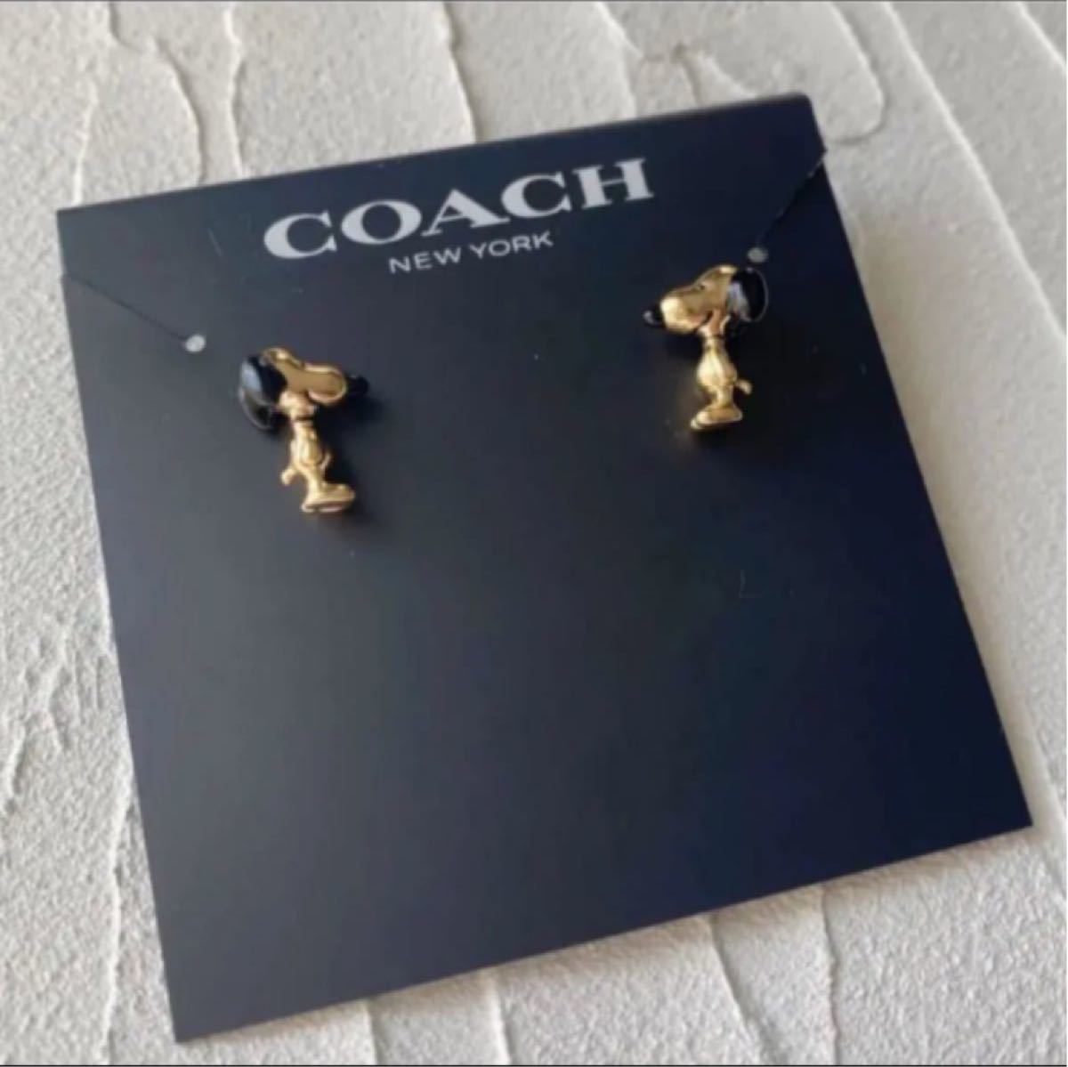 オンライン完売!【COACH × PEANUTS】スタッド ピアス ギフト コーチ COACH X PEANUTS スヌーピー ピアス 人気完売品|Yahoo