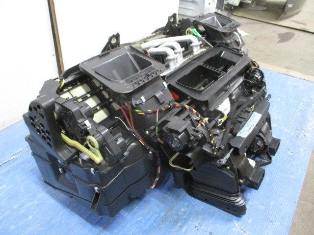 BMW 7シリーズ 750i HL48 E65 エアコンユニット エアコンクーリングユニット ＊個人宅配送不可＊_画像3
