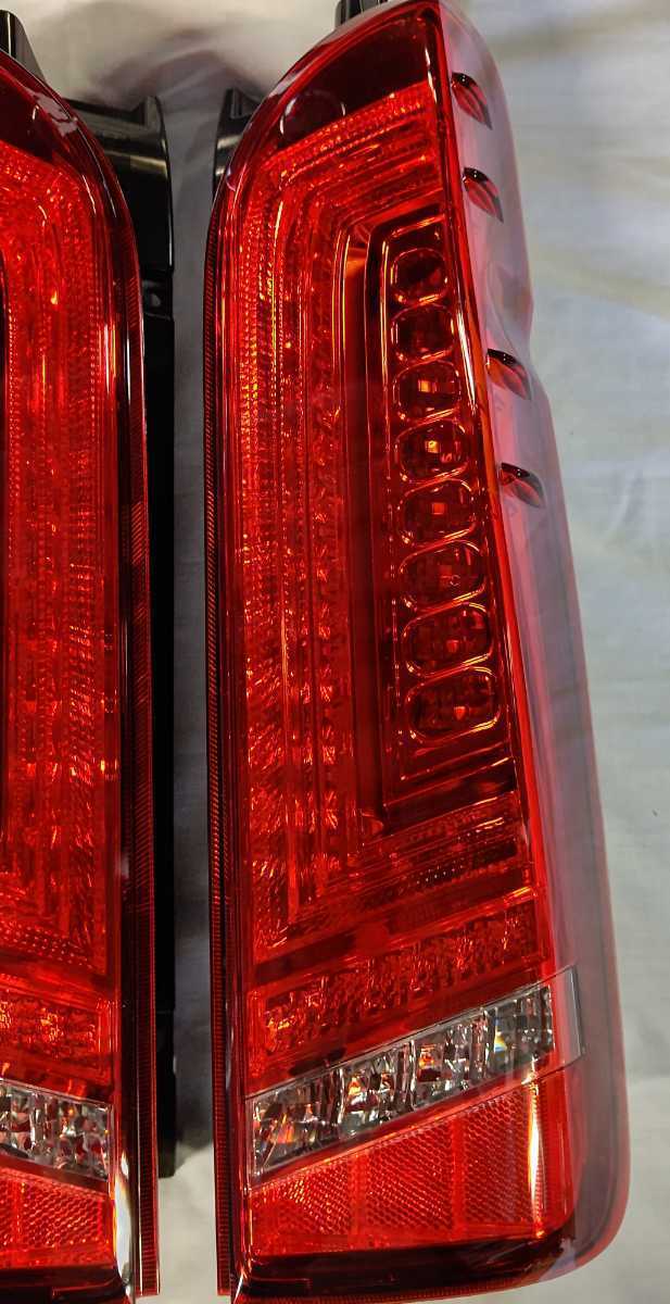 ハイエース200系 415コブラ LEDテールランプ ライトセーバー