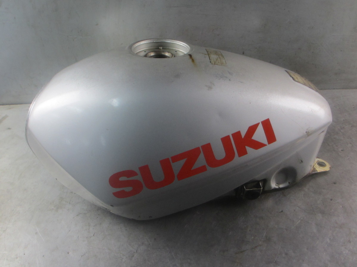 スズキ GSX250S カタナ 刀 GJ76A-102 純正 ガソリンタンク 穴あり 検索