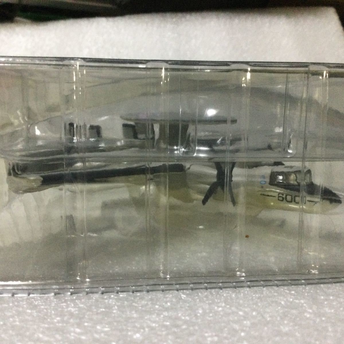 グラマン E-2 ホークアイ　1/100 ダイキャストメタル製モデル　GRUMMAN E-2 HAWKEYE