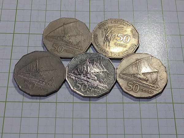 英領フィジー　六活計　大型５０セント硬貨　５枚組　コンチョ　レザークラフト　_画像1
