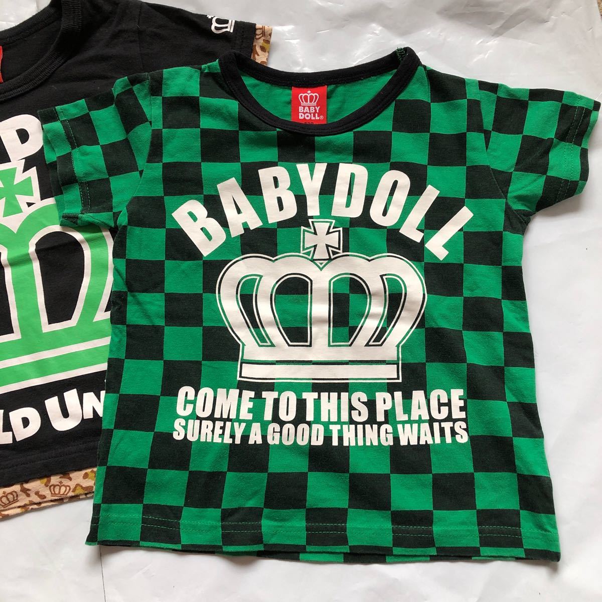 Paypayフリマ 2枚セット ベビードール Baby Doll 110 黒 緑 カラマツ模様 唐松模様 男の子 保育園 Tシャツ 半袖tシャツ