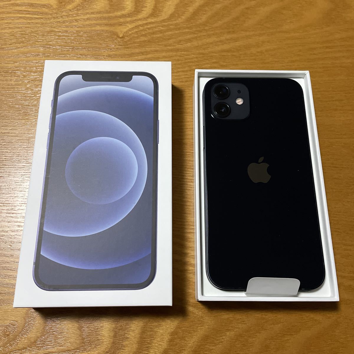iPhone12 64GB ブラック 本体 新品未使用 ガラスフィルム付き SIM