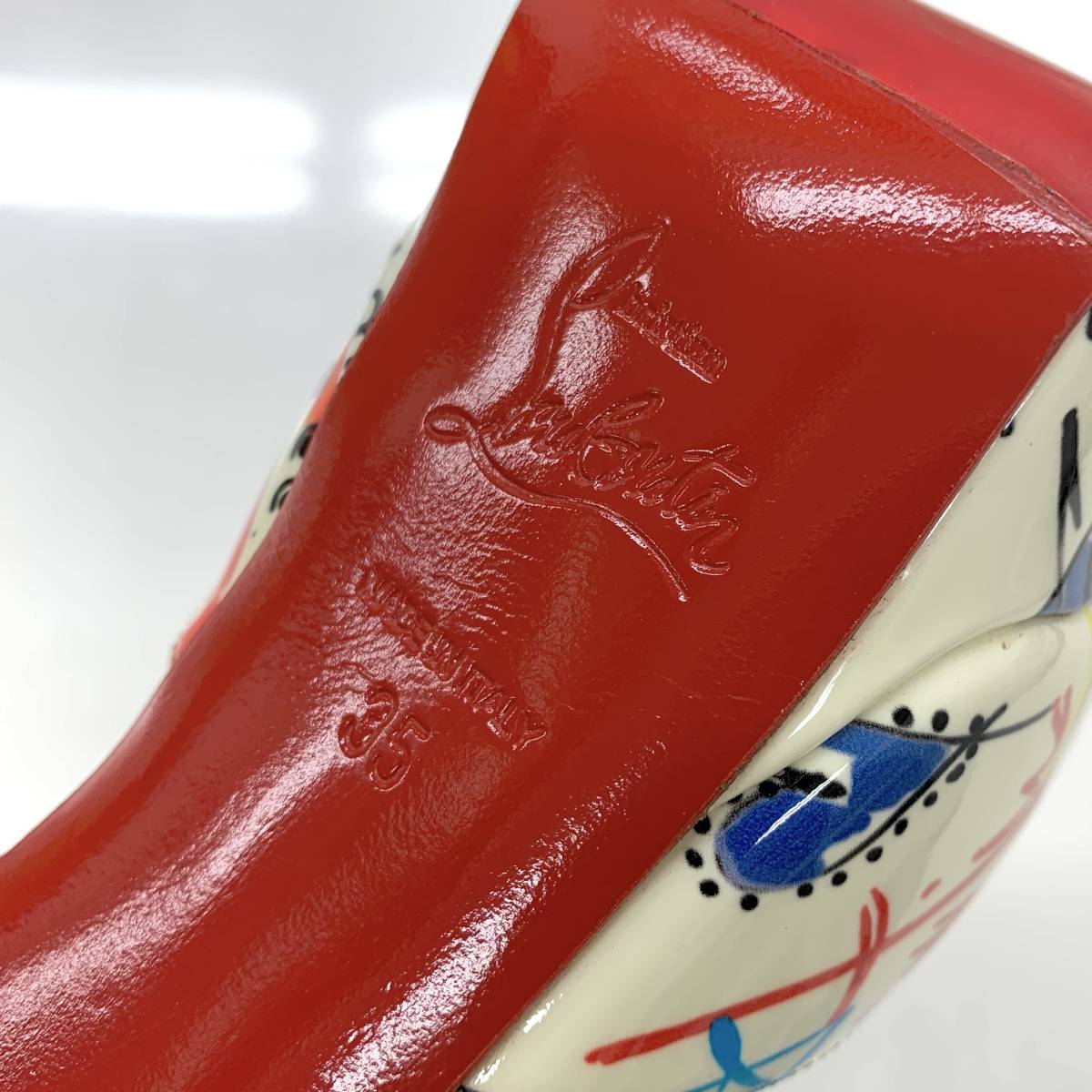 2894 クリスチャンルブタン パテントレザー スカーフ オープントゥ