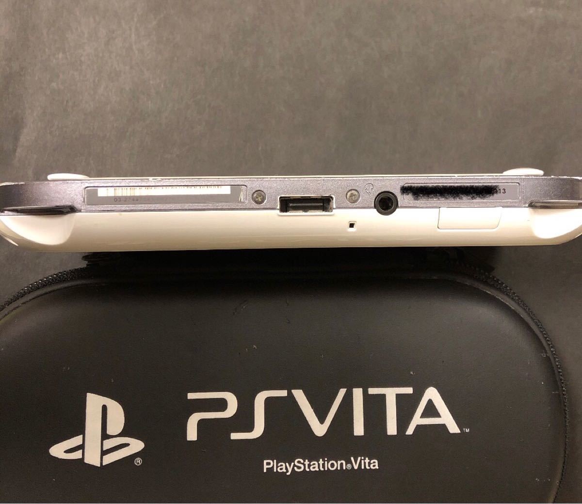 PS Vita WHITE ホワイト PCH-1000 ソフト+メモリーカード付き ※動作難
