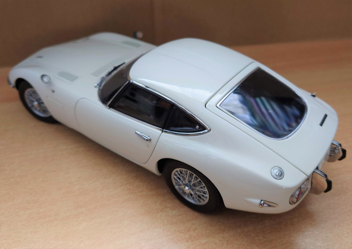1/18トヨタ2000GT ワイヤースポークホイールバージョン AUTOart製