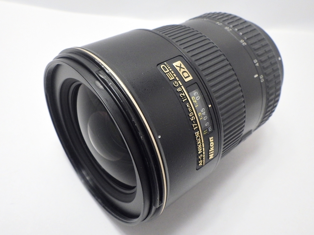 22-754【中古品】Nikon ニコン 大口径ズームレンズ AF-S DX Zoom-Nikkor 17-55mm f/2.8G IF-ED ニコンDX レンズフード・レンズプロテクター_画像2