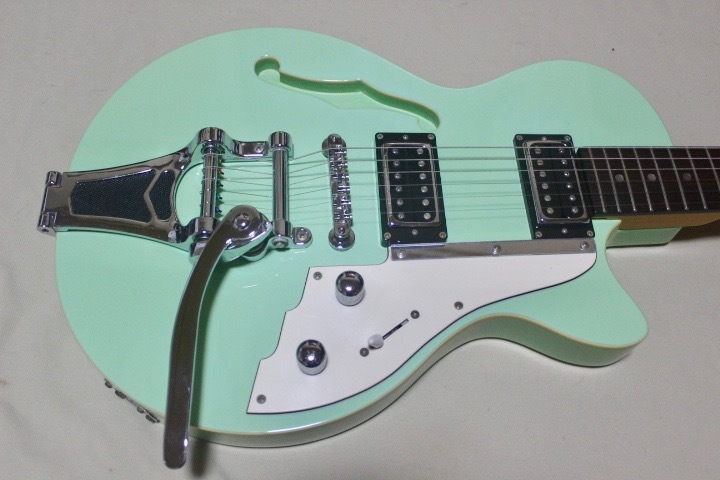 Duesenberg ドューセンバーグ 椎名林檎 エレキギター コピー Duesenberg ドューセンバーグ 椎名林檎 エレキギター コピー