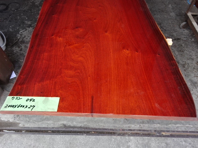 カリン　NO、042 2000×600×27ミリ　無垢 　板材　銘木　乾燥材　DIY 棚板　インテリア　家具　リフォーム　材料　木工　テーブル　机