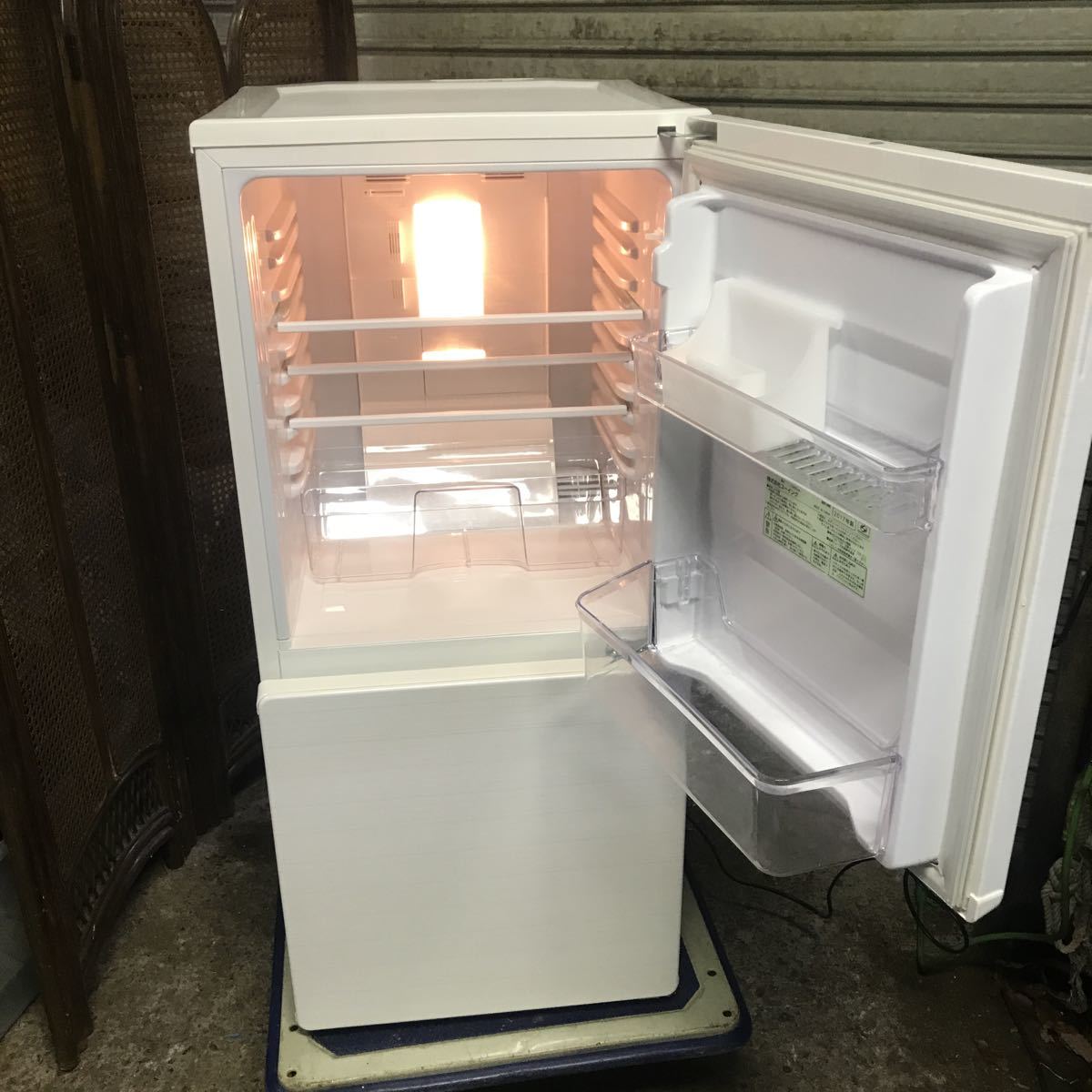 ユーイング 冷凍冷蔵庫　2017年製　UR-F110H(w) 良く冷えます。広島市発送　単身者向け　学生さん向け_画像1