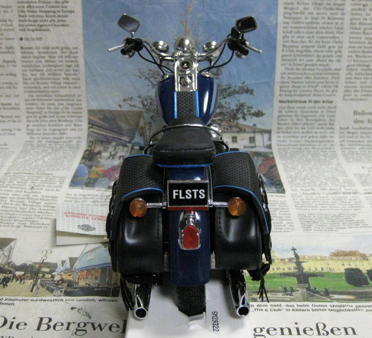 ☆激レア絶版*フランクリンミント*ハーレー*1/10*Harley-Davidson Heritage Springer ブルー_画像4