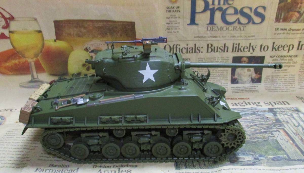 * ultra rare out of print * Franklin Mint *1/24*George S. Patton\'s M4-A3 Sherman Tank - US Army* pad n. army * no. 2 next world large war 