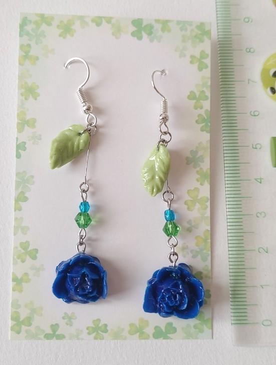 【ハンドメイド】青薔薇ピアス